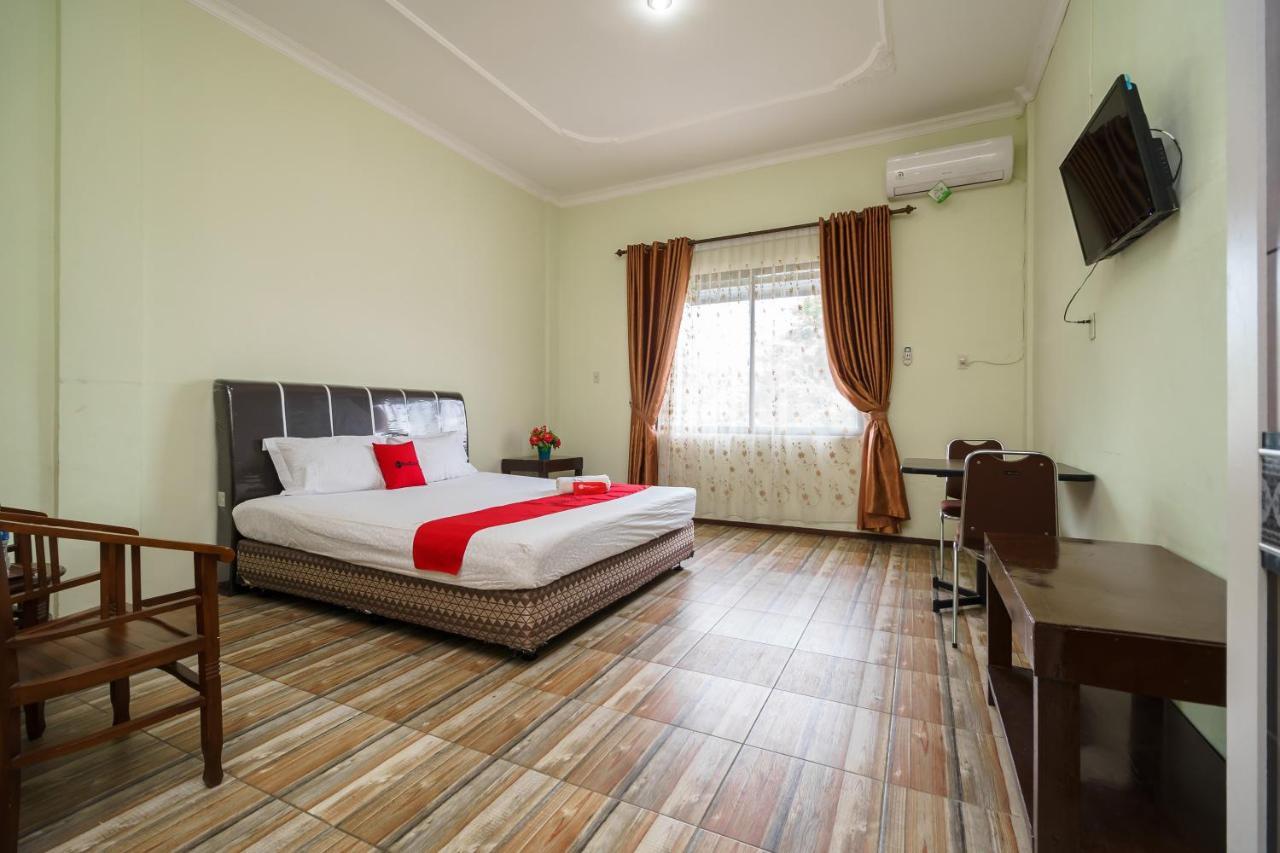 Reddoorz @ Pematangsiantar Hotel Exterior photo